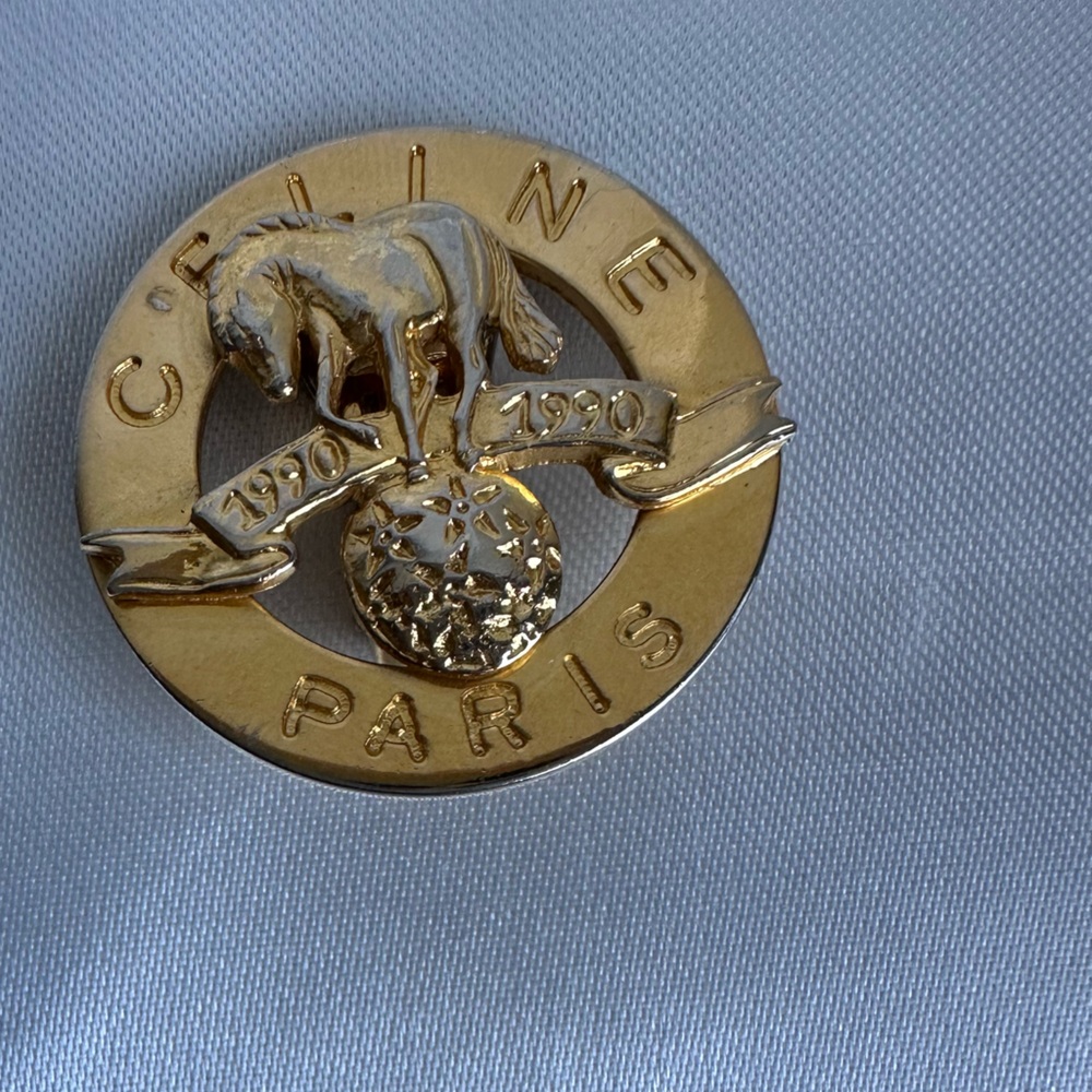 Céline Rare 1990 Anniversary Horse Medallion Clip-On Earrings - Picture 8 of 11